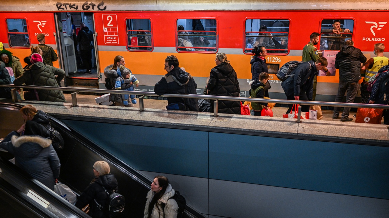 Технически проблем спря временно железниците в Полша