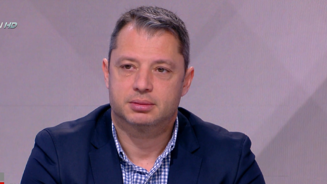 Борисов звънял на Добрев в 4 сутринта. Депутатът: Нинова отмени пазарната икономика, Петков и Рашков - демокрацията