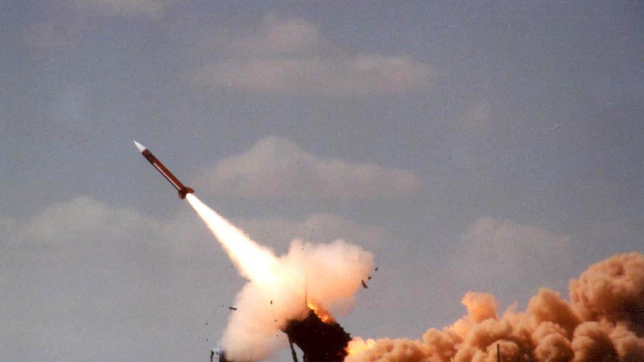 Сеул обяви успешен тест на първата си ракета с твърдо гориво