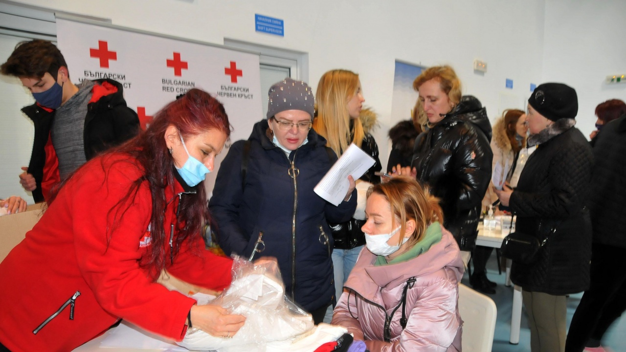 Удължават срока за помощи за нерегистрирани украински бежанци