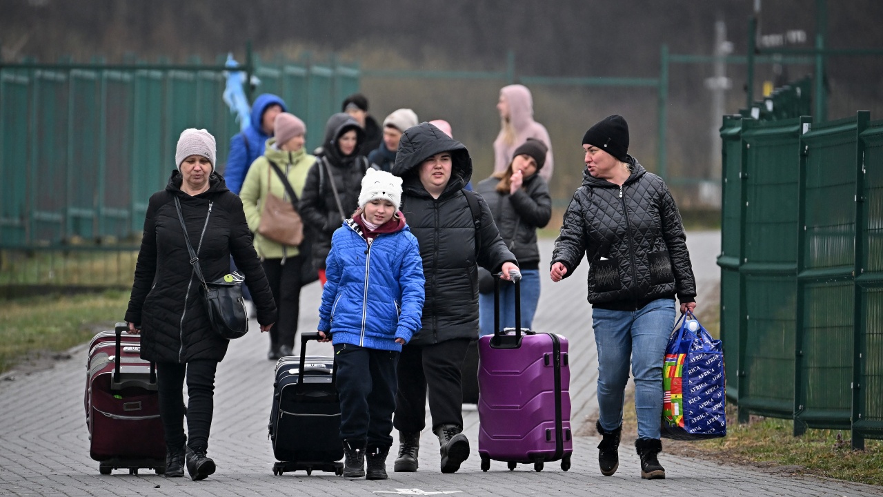 Украйна днес отворя седем евакуационни коридора