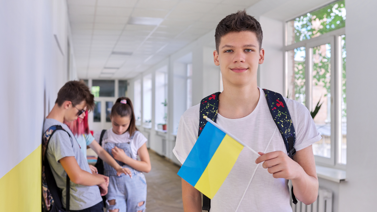 Учениците от Украйна ще имат допълнителни онлайн уроци