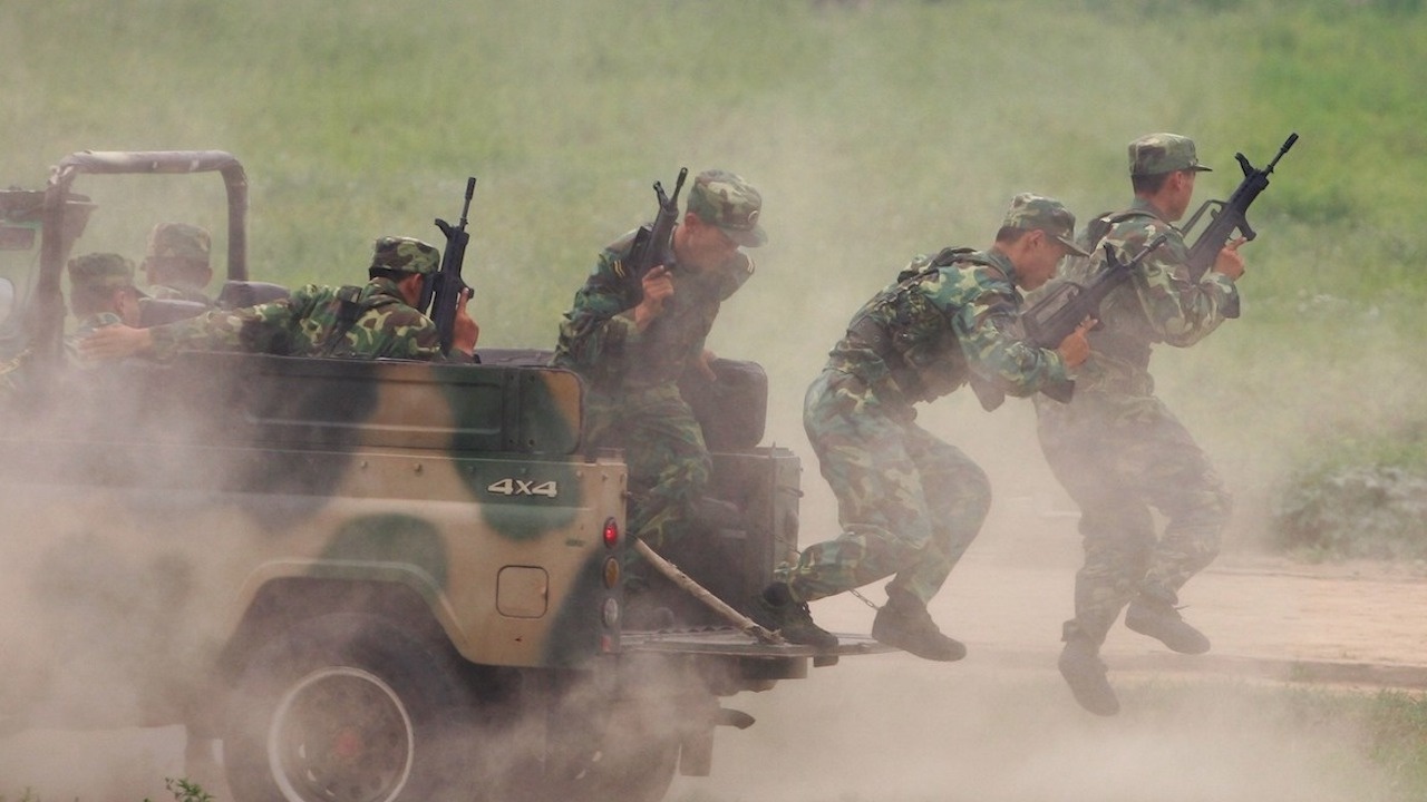 Друга конфликтна точка: Китай с военни учения около Тайван