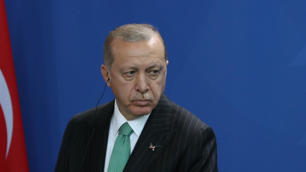 Ердоган и Зеленски са обсъдили по телефона ситуацията в Мариупол