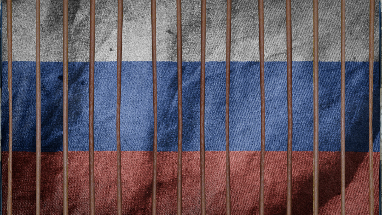 Руски съд е освободил предсрочно от затвора министър