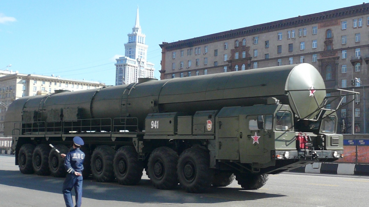 Москва е започнала да разиграва симулативни атаки с ядрено оръжие
