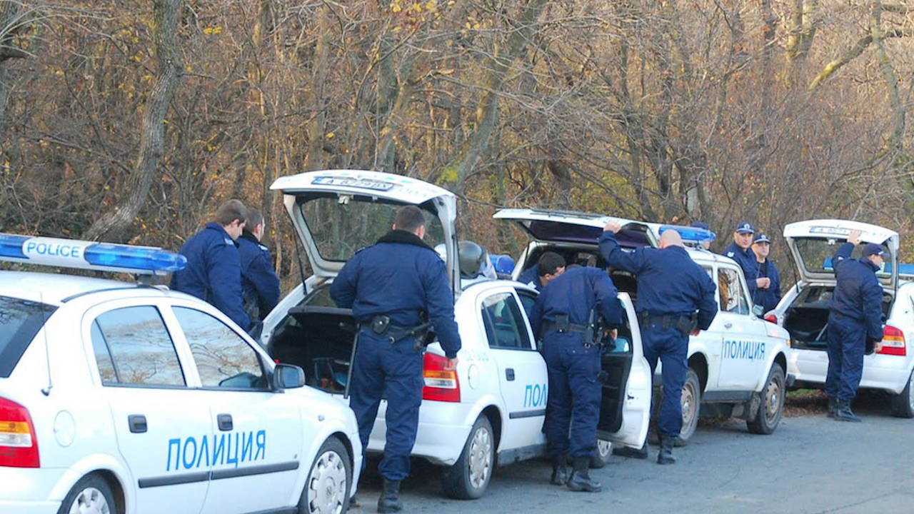 Девет арестувани при спецакция на ГДБОП в Сливен