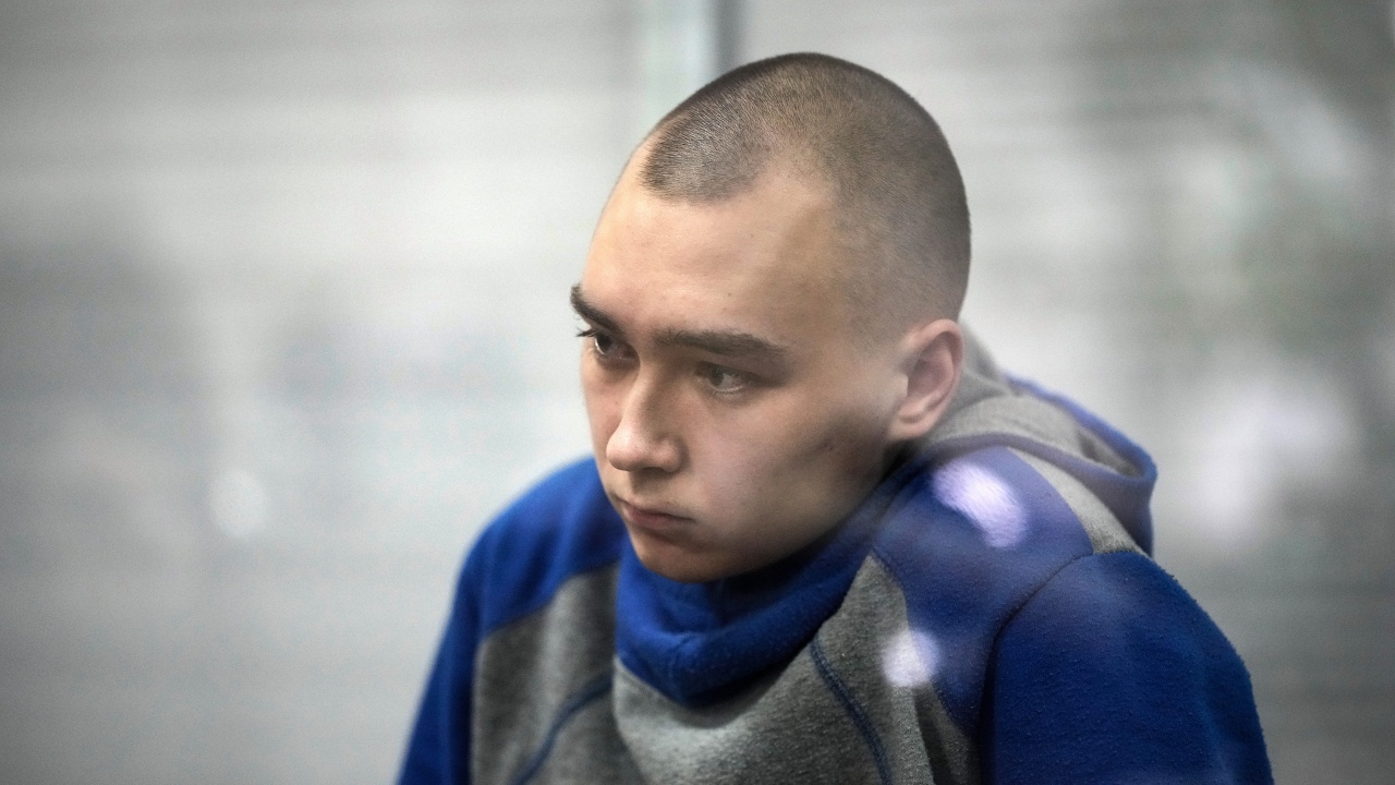 Искат доживотен затвор за руския войник, съден за военни престъпления