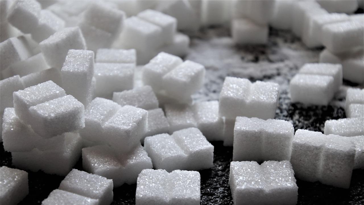 Индия ограничава и износа на захар
