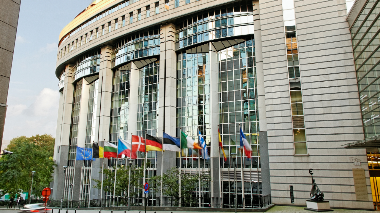 ЕП обсъжда шестия пакет със санкции срещу Русия