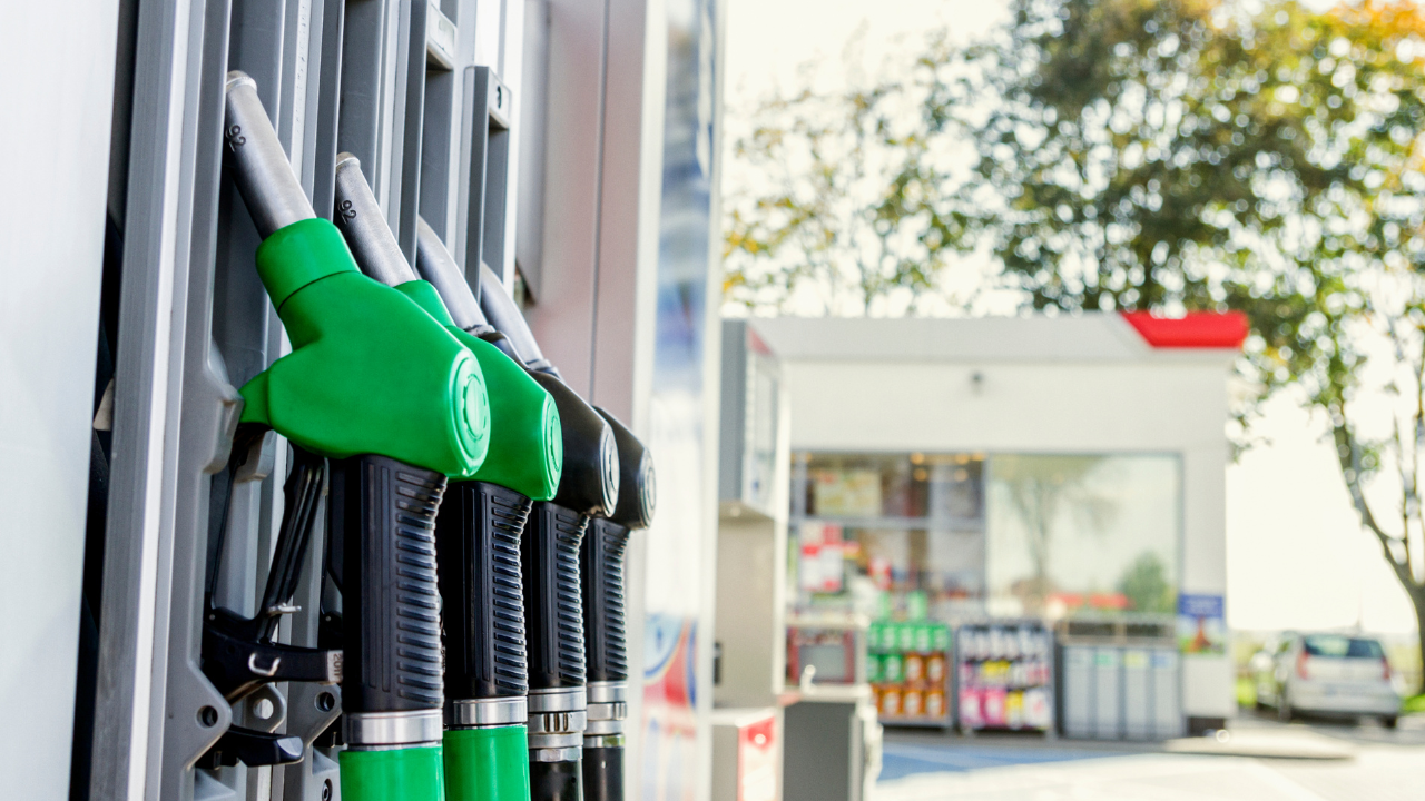 Цената на бензина поевтиня в Хърватия след като правителството намали акцизите