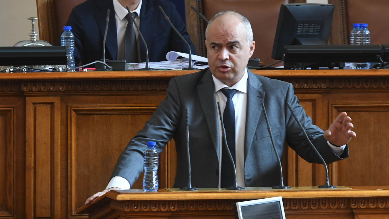 Свиленски: Вотът няма да мине, защото в зала има повече от 120 разумни народни представители