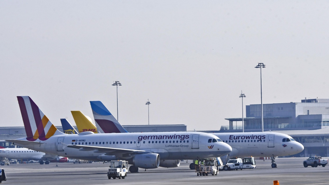 Летище София е обслужило 2,6 милиона пътници за първите шест месеца на годината