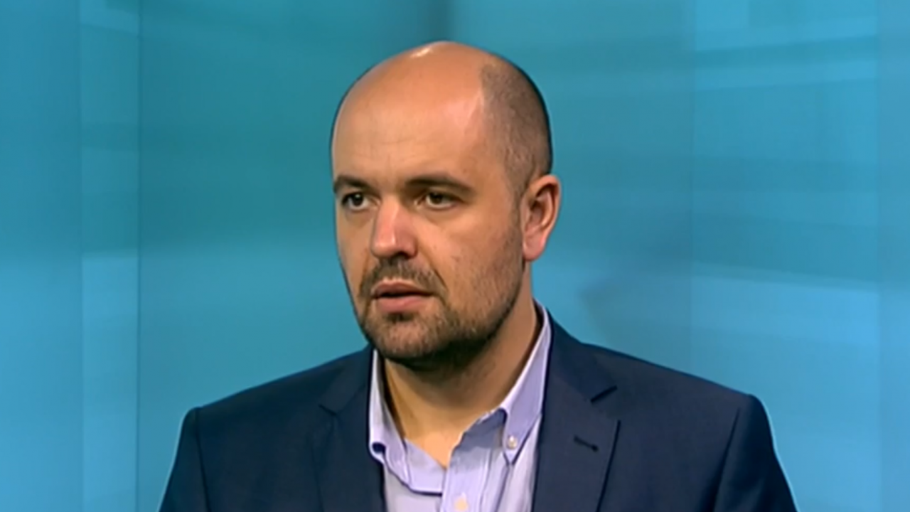 Димитър Гочев: Много непрофесионално е ПРБ да изпрати петорна експертиза на чешки евродепутат от ЕНП