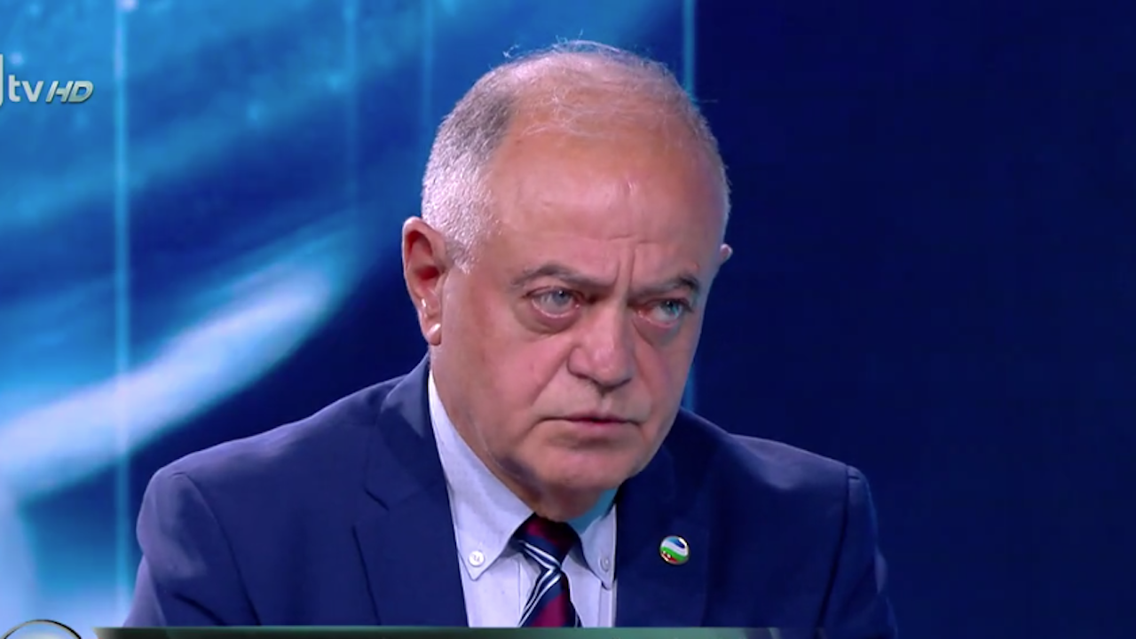 Атанас Атанасов (ДБ): Борисов да не ни будалка, още не е платил цената