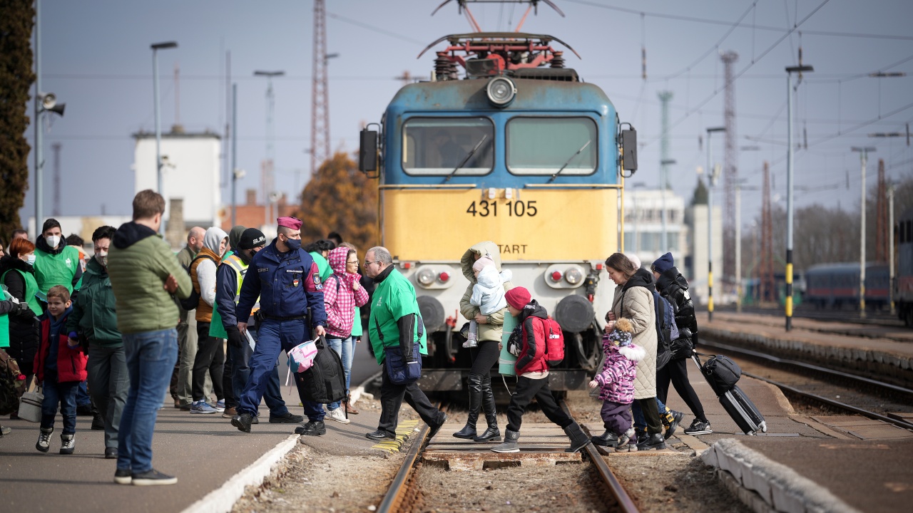 ООН: Над 10,5 милиона души са напуснали Украйна от началото на руската инвазия през февруари