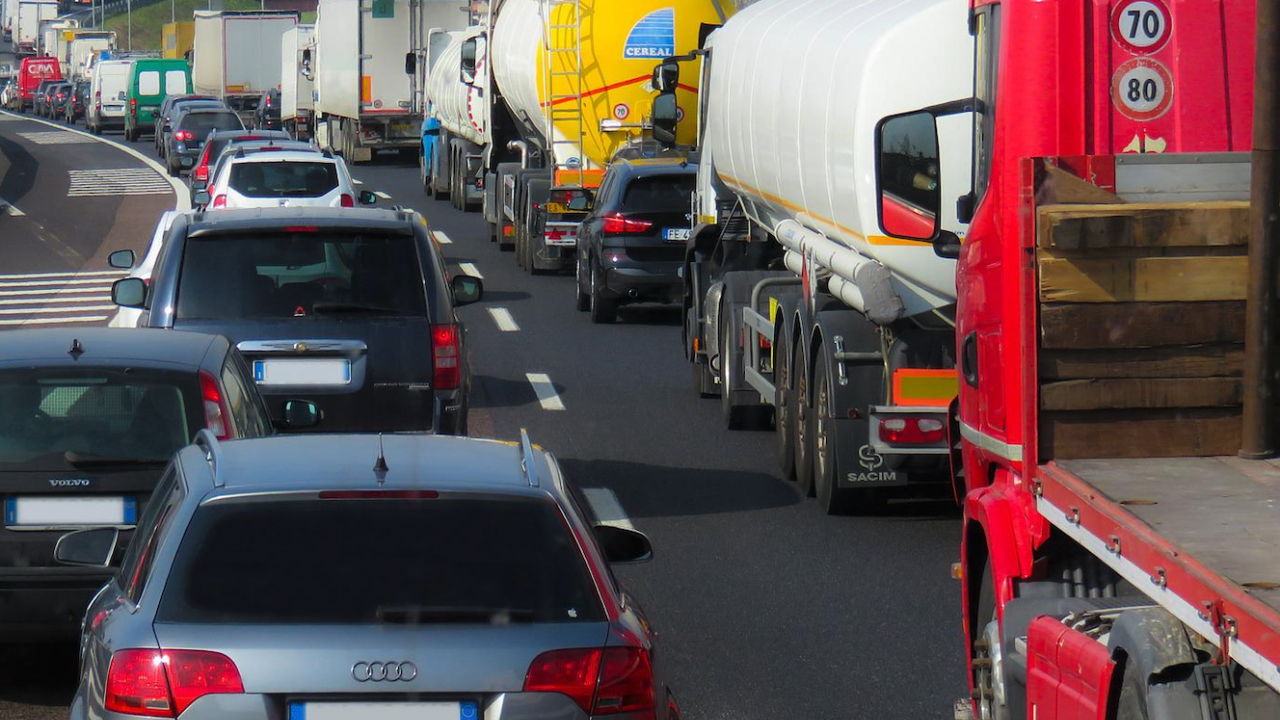 МВР с допълнителни мерки заради увеличения трафик към Дунав мост