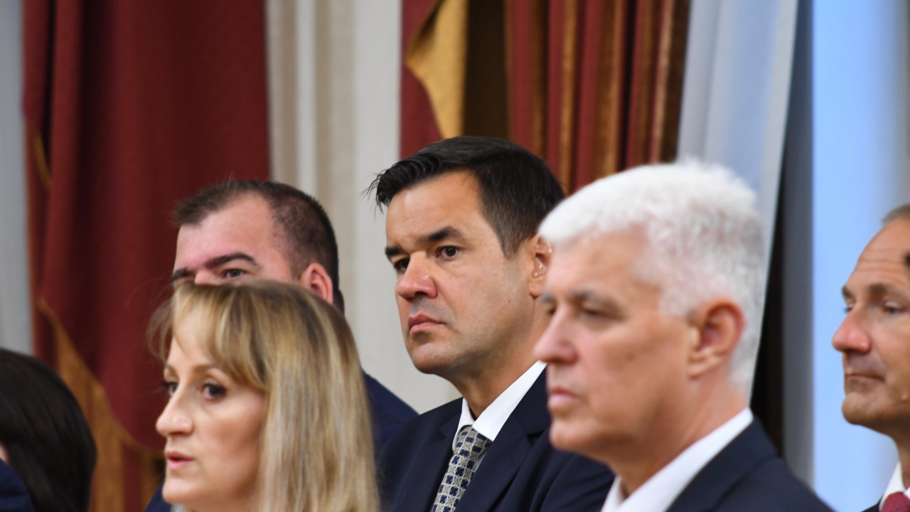 Министър Стоянов: В никакъв случай не бих нарекъл завой към "Газпром" да държим всички опции отворени