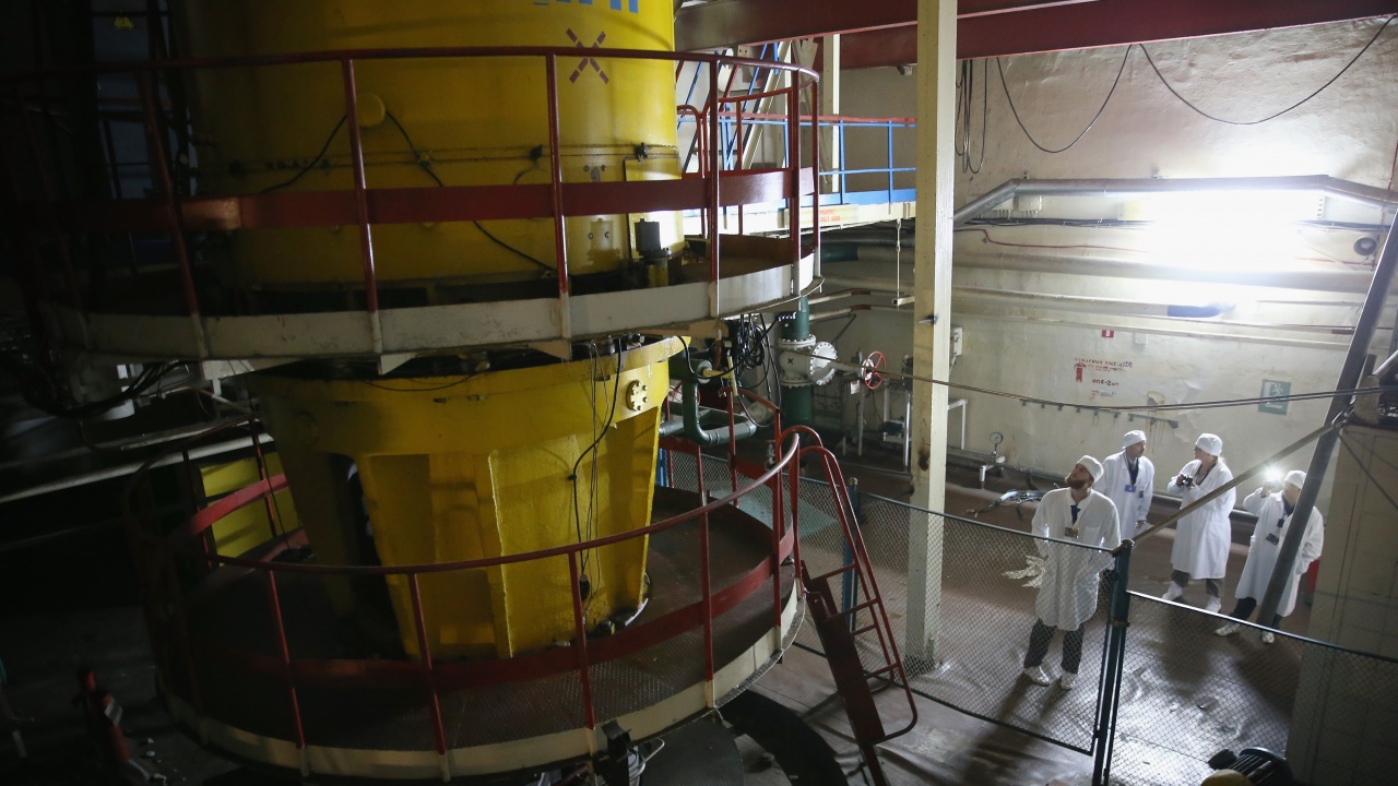 Един от двата реактора на Запорожката АЕЦ отново работи