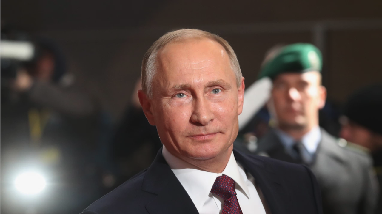 Общински съветници от Санкт Петербург искат Путин да бъде обвинен в държавна измяна