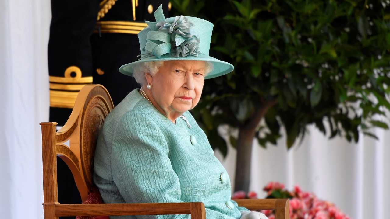 Кралица Елизабет II - монархът, на когото рекордите не са чужди