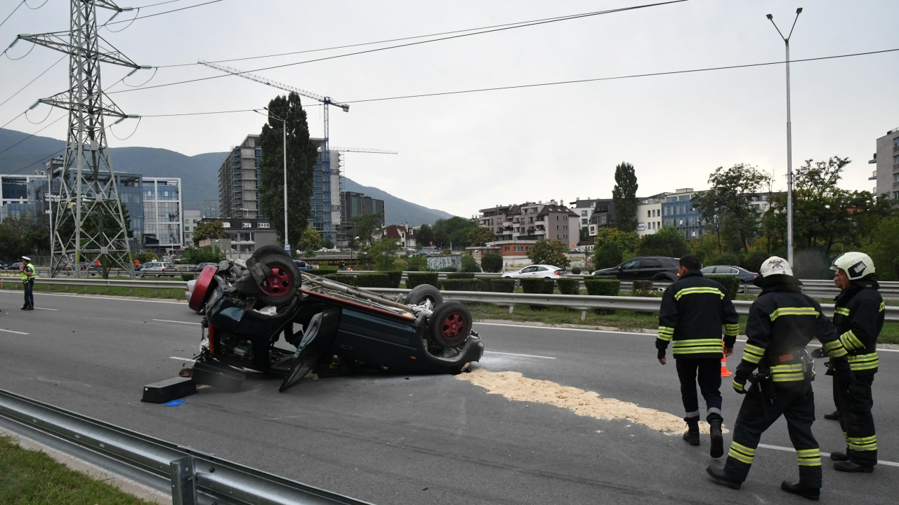 Тежка катастрофа в София, и двамата шофьори дрогирани, единият и пиян, и без книжка