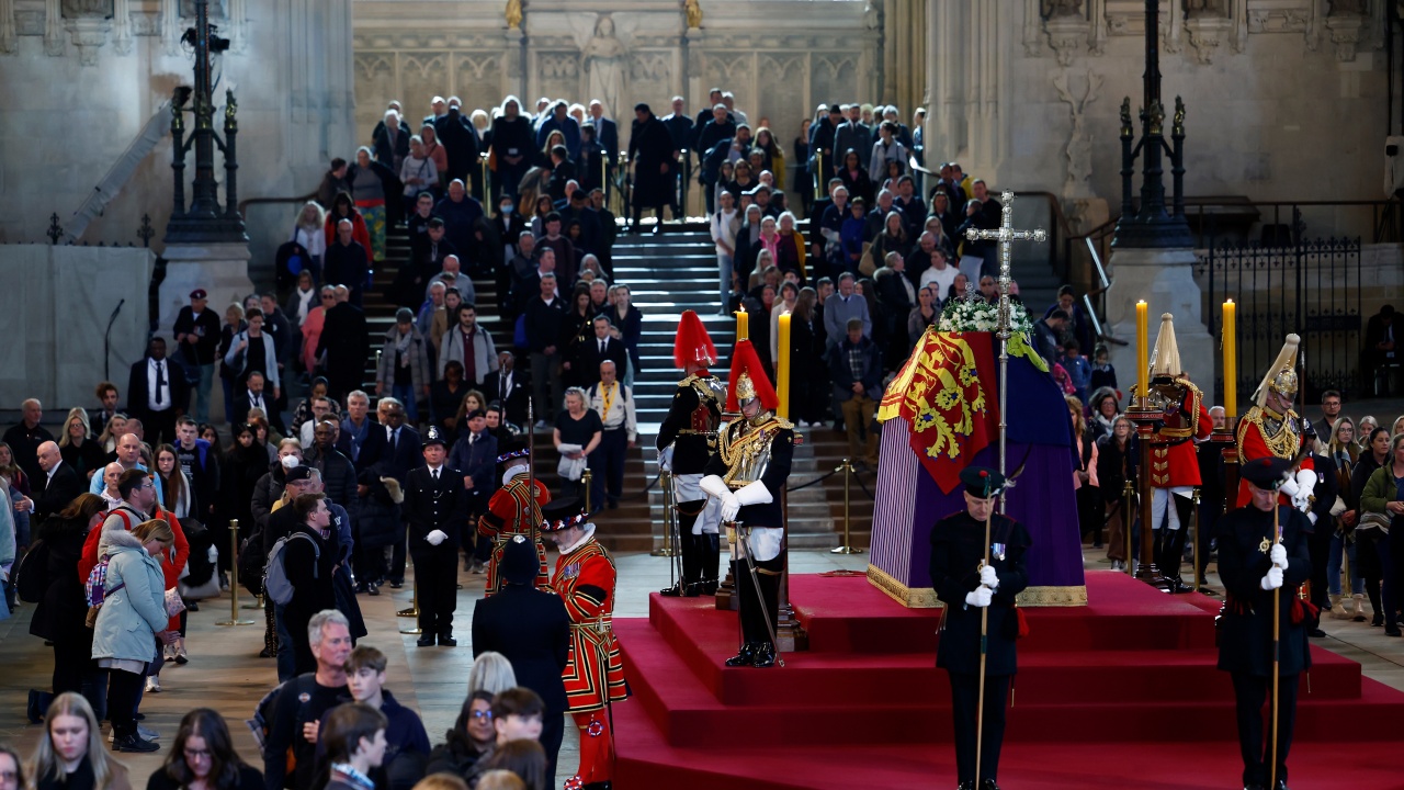 Лидери от цял свят пристигат в Лондон за погребението на Елизабет II