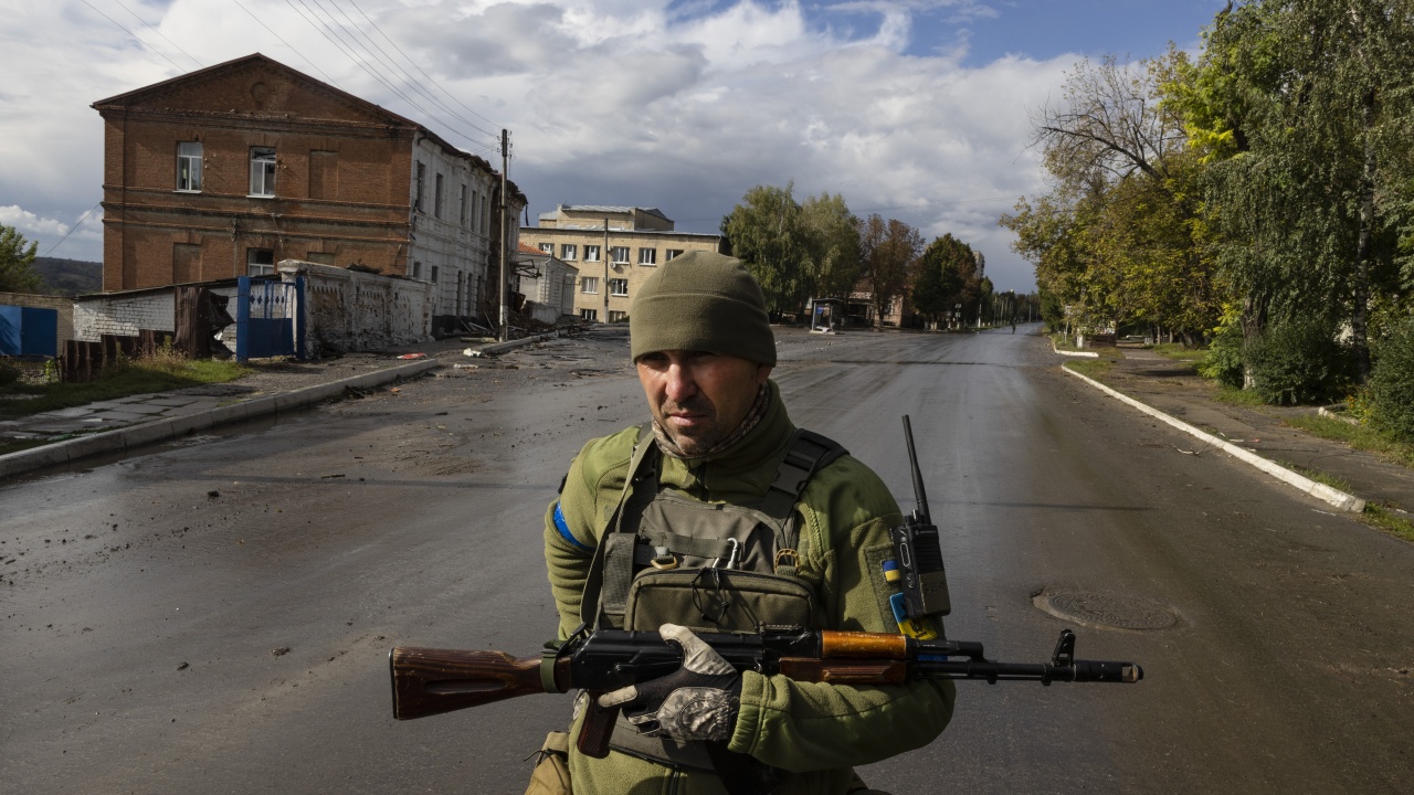 Украйна ще гарантира живота и сигурността на руските войници, които се предадат