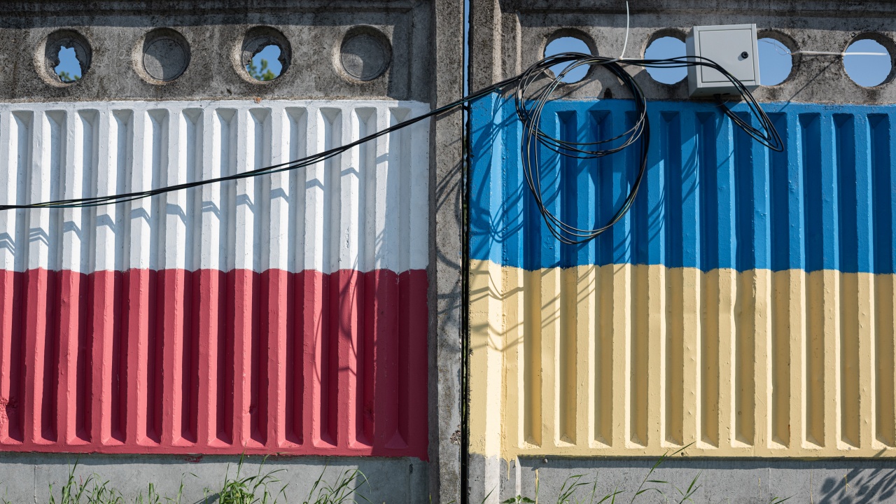 Полша проведе фиктивен референдум за „анексиране“ на руското посолство