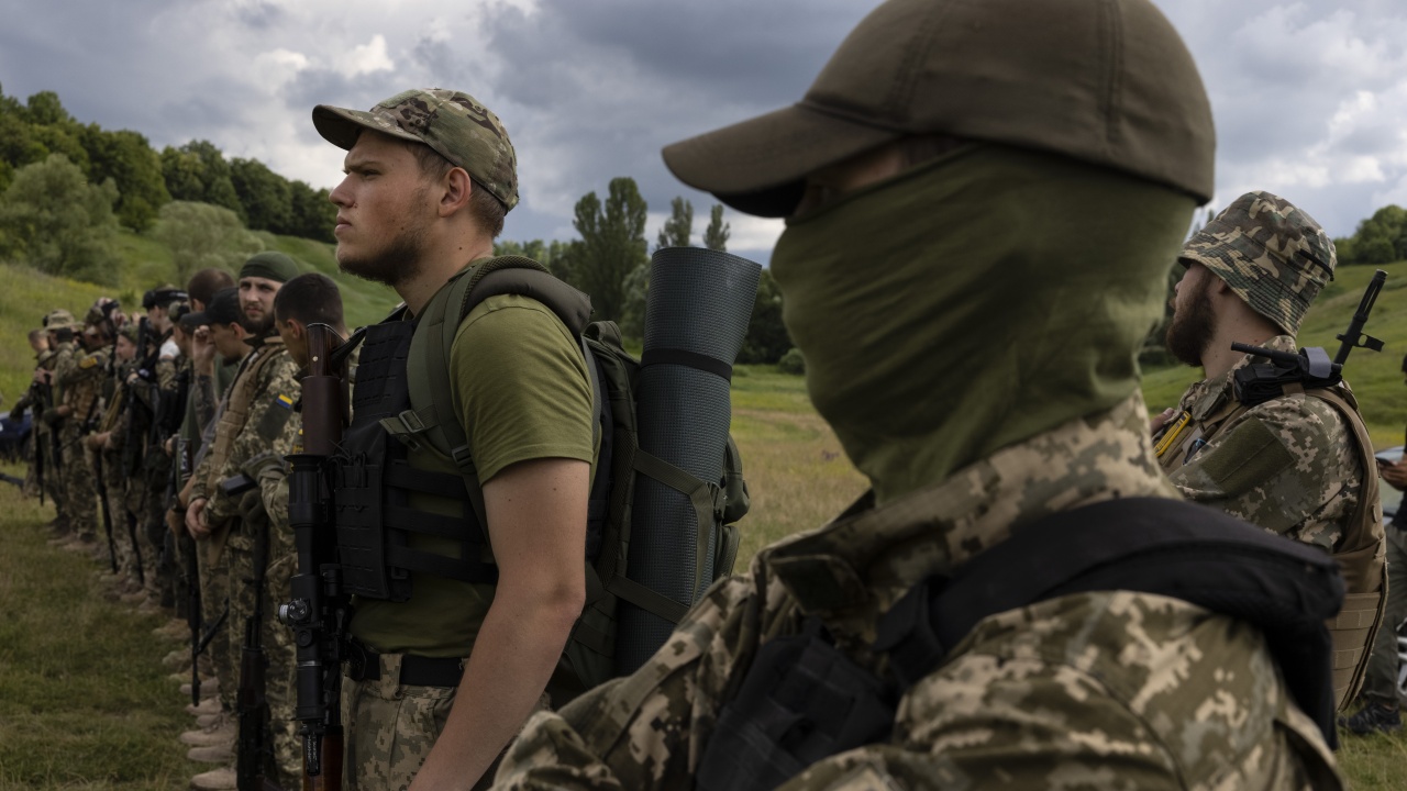 Франция ще приеме до 2000 украински войници за обучение