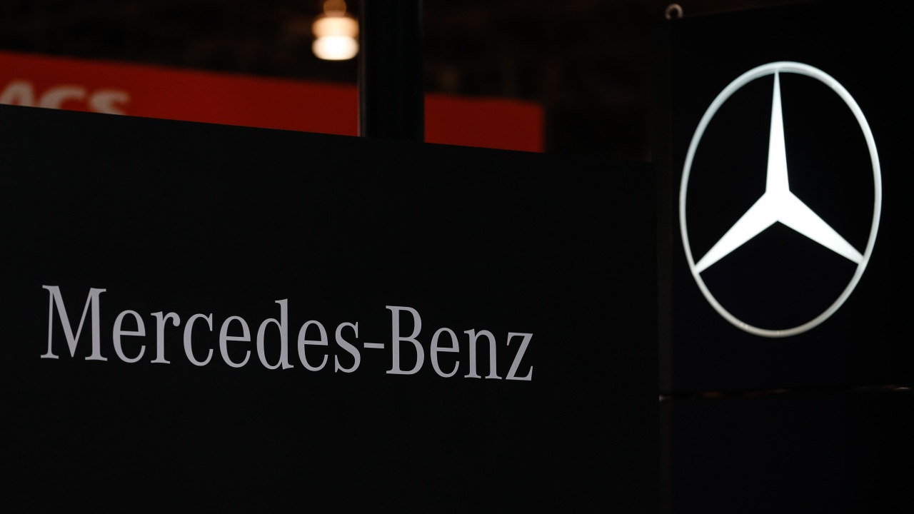 Mercedes-Benz продава бизнеса си в Русия