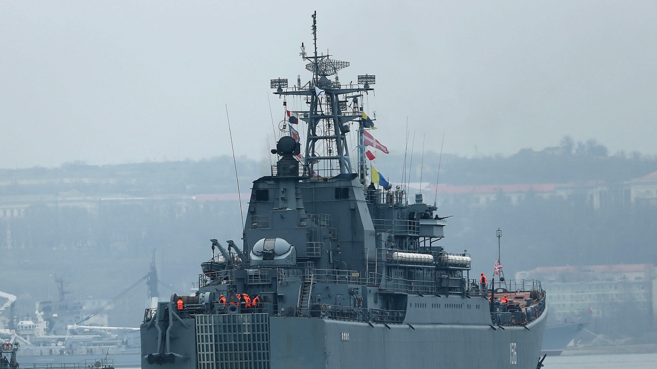 Руският Черноморски флот отблъсна атака с дронове в Севастополския залив