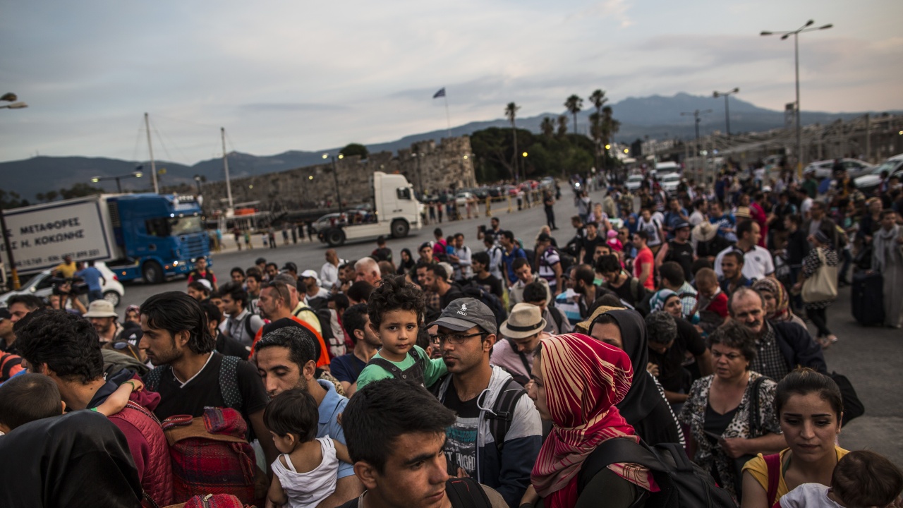 Броят на кандидатите за убежище се е увеличил толкова, че може да постави на изпитание капацитета на центровете за прием в ЕС