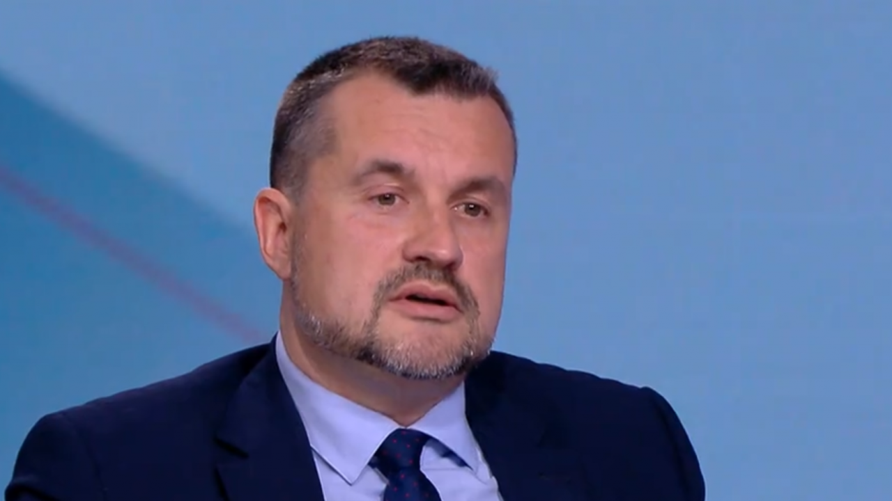 Политологът Калоян Методиев: Вчера в Перник Радев се държа като ранния Борисов