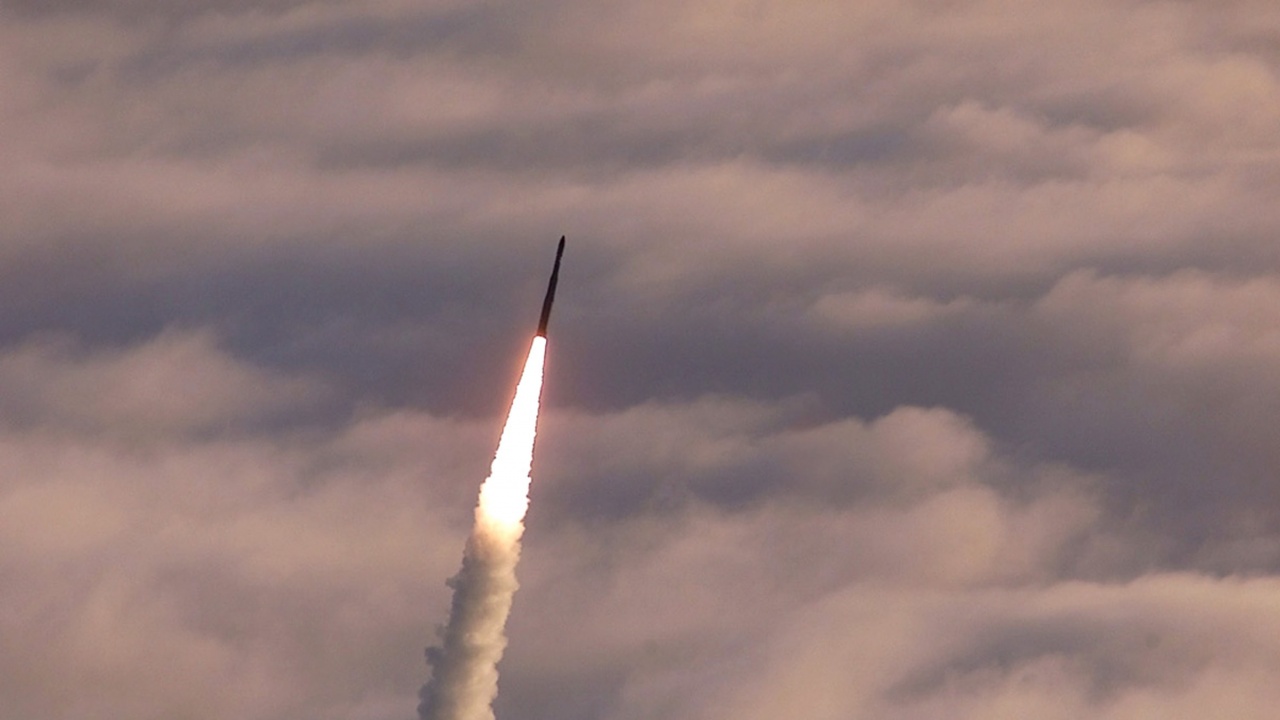 Северна Карея изстреля междуконтинентална балистична ракета, съобщи Сеул