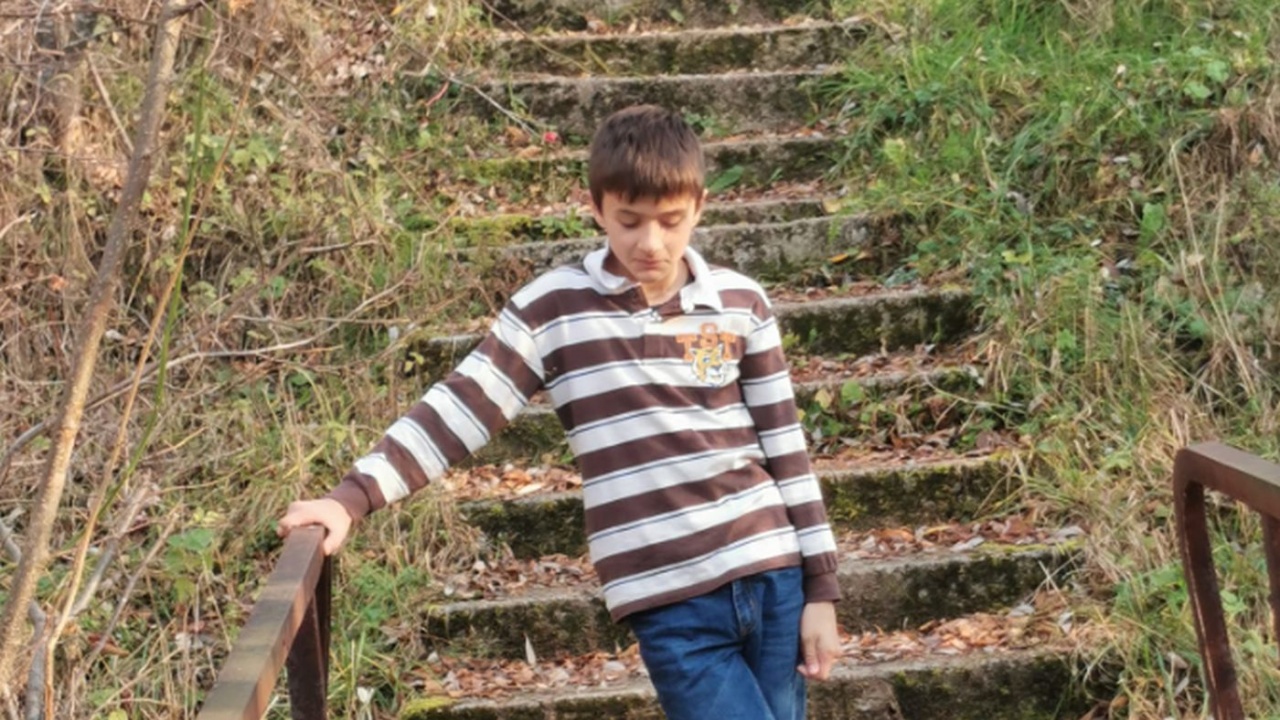 Издирването на 12-годишния Александър от Перник продължава и днес