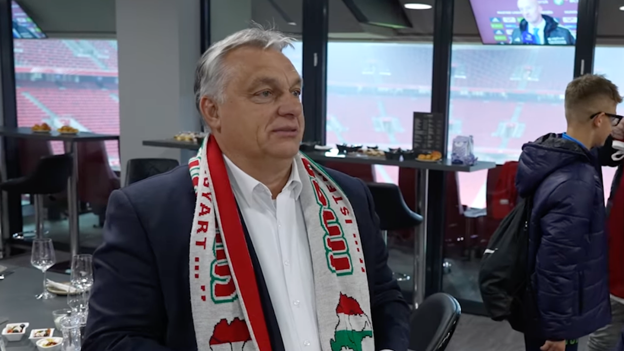 Скандал между Украйна и Унгария заради шал на Орбан