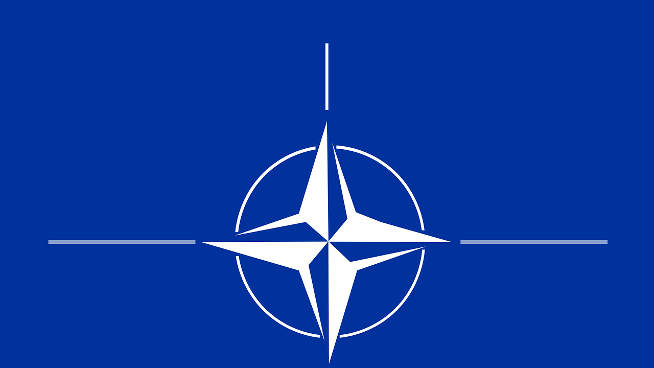 Генералният секретар на НАТО ще разговаря с румънските лидери ден преди срещата на Алианса в Букурещ