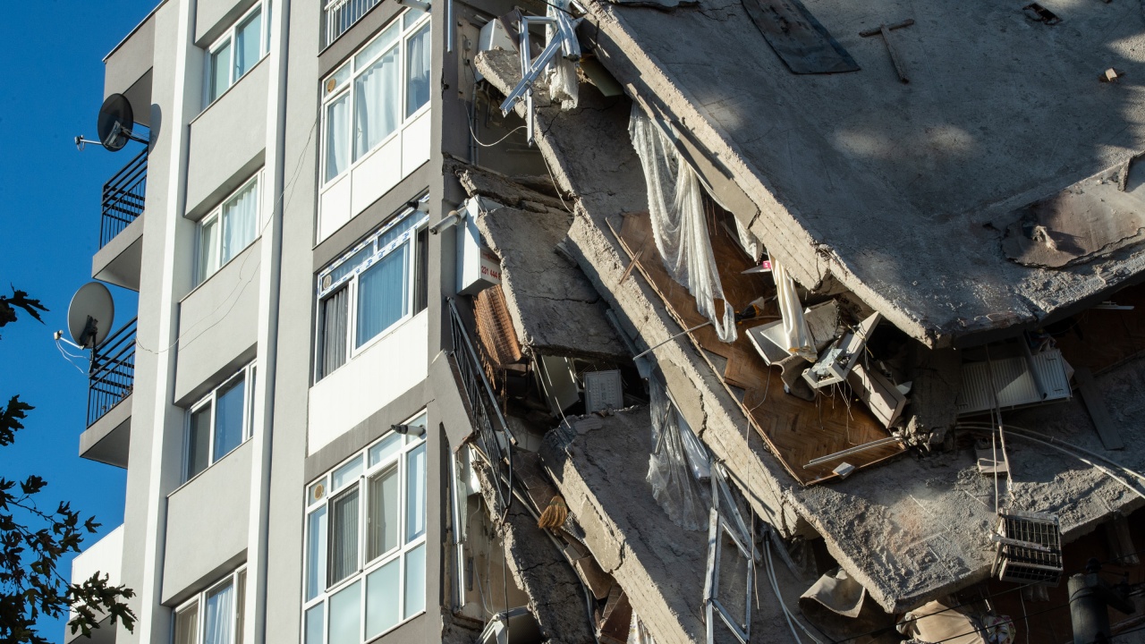 Взрив на газова бутилка е причината за срутването на сграда в Русия