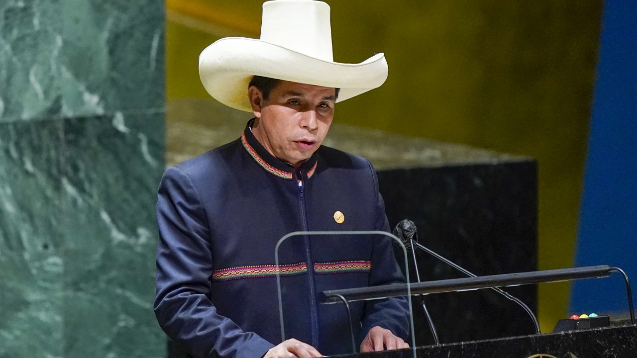 Бившият президент на Перу Педро Кастильо е арестуван