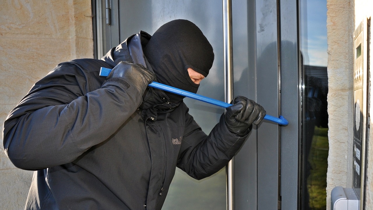 Как да защитим дома си от набези на крадци по празниците