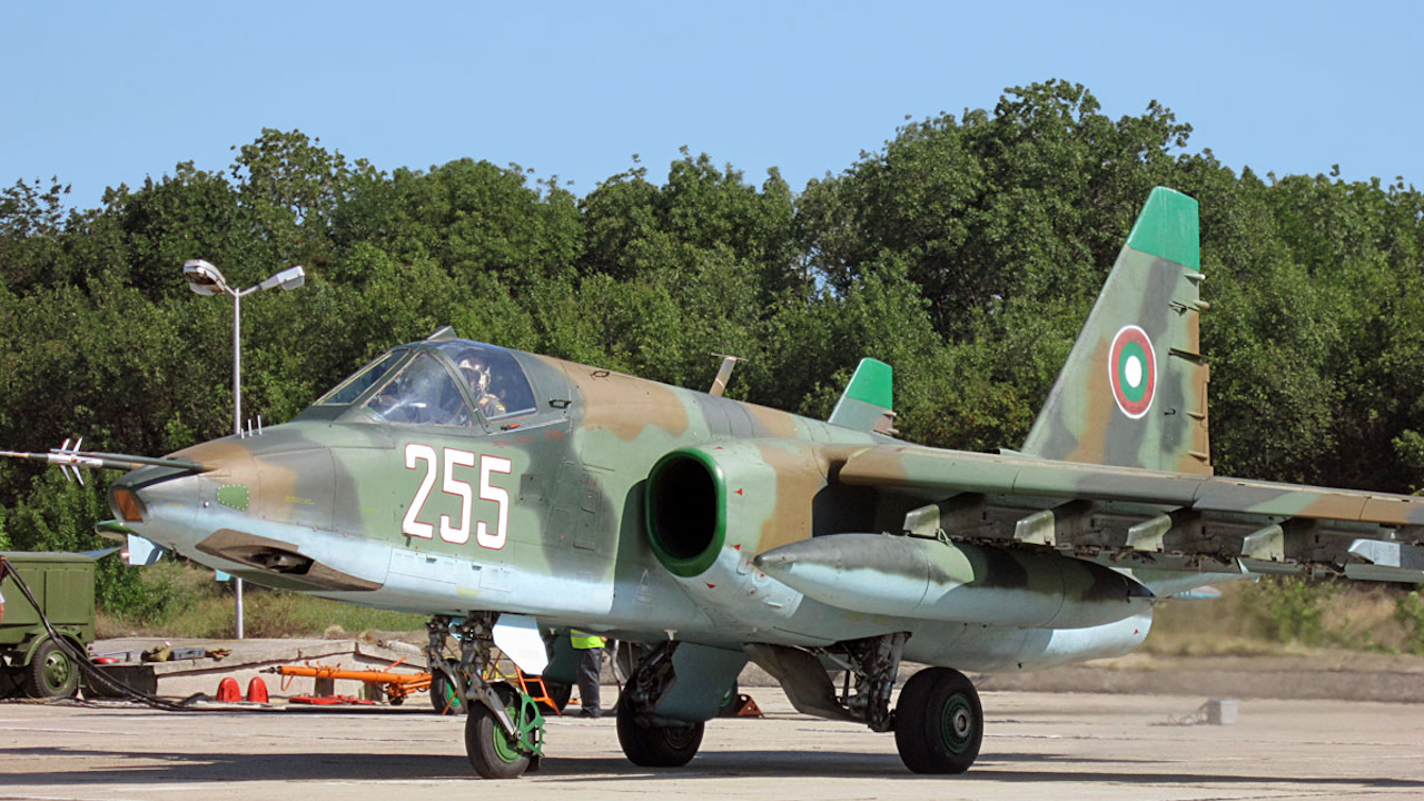 Според анализ: Украйна разполага с 14 български самолета Су-25