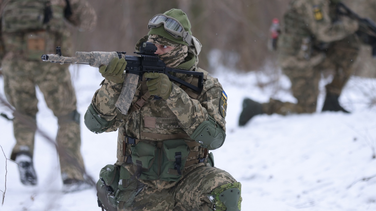 Латвия ще предостави още военна помощ  на Украйна