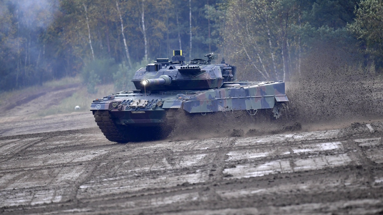 Швеция не изключва възможността да изпрати танкове "Леопард 2" в Украйна