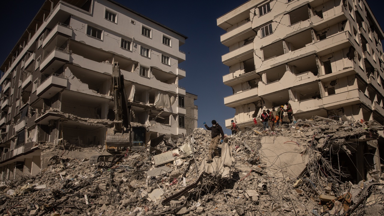 Българче на една годинка и майка му са без дом след земетресението в Сирия