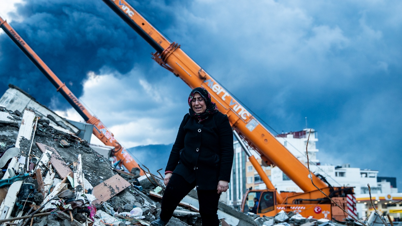 Броят на загиналите в земетресението в Турция и Сирия расте, но все още се откриват оцелели