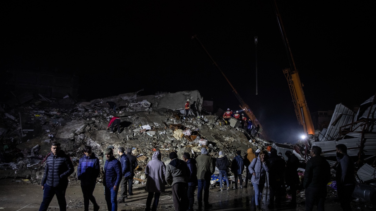Кошмарна нощ в Турция след двете нови силни земетресения в провинция Хатай