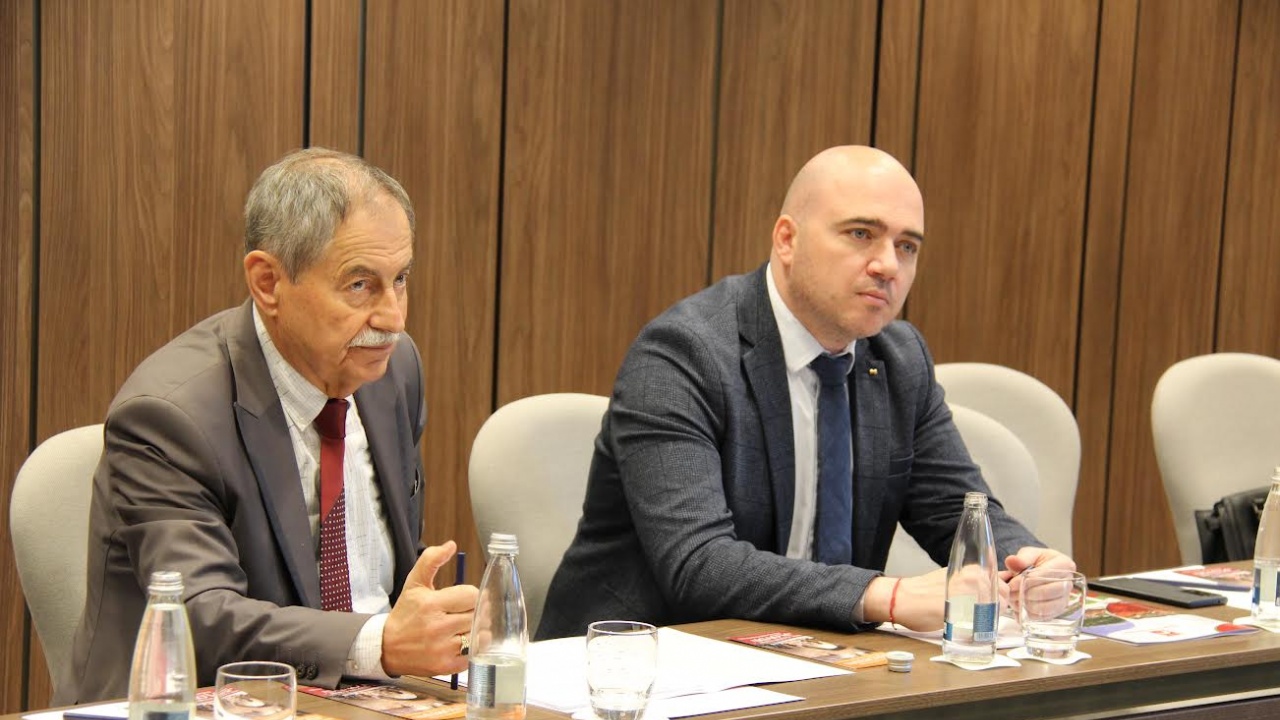 Министърът на туризма обсъди актуалните теми и проблеми с бизнеса в Пловдив