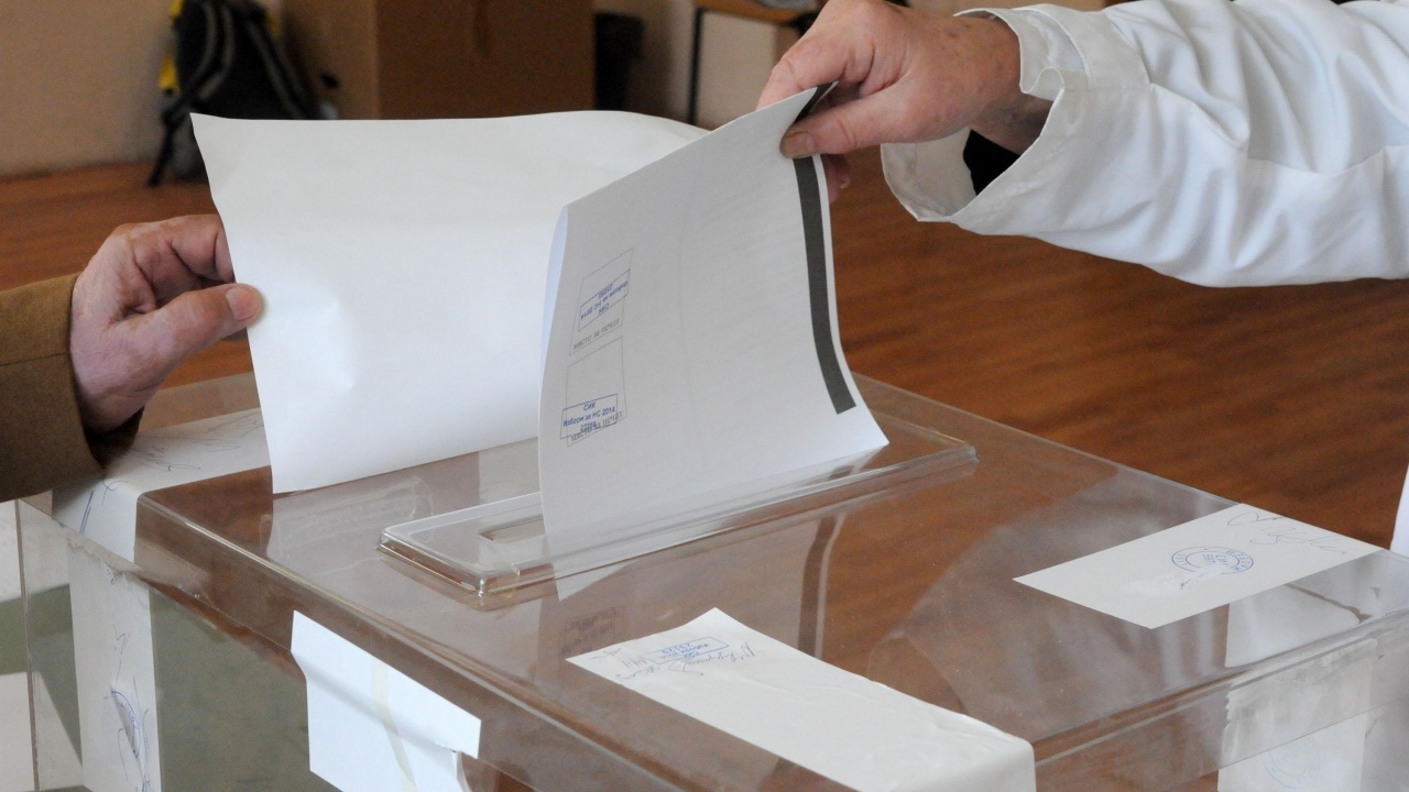 От Обществения съвет към ЦИК: Никой няма да бъде сниман как гласува