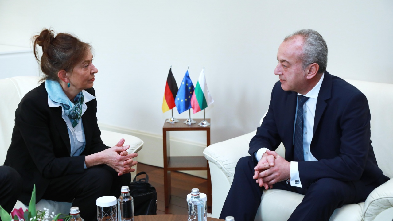 Гълъб Донев се срещна с германския посланик